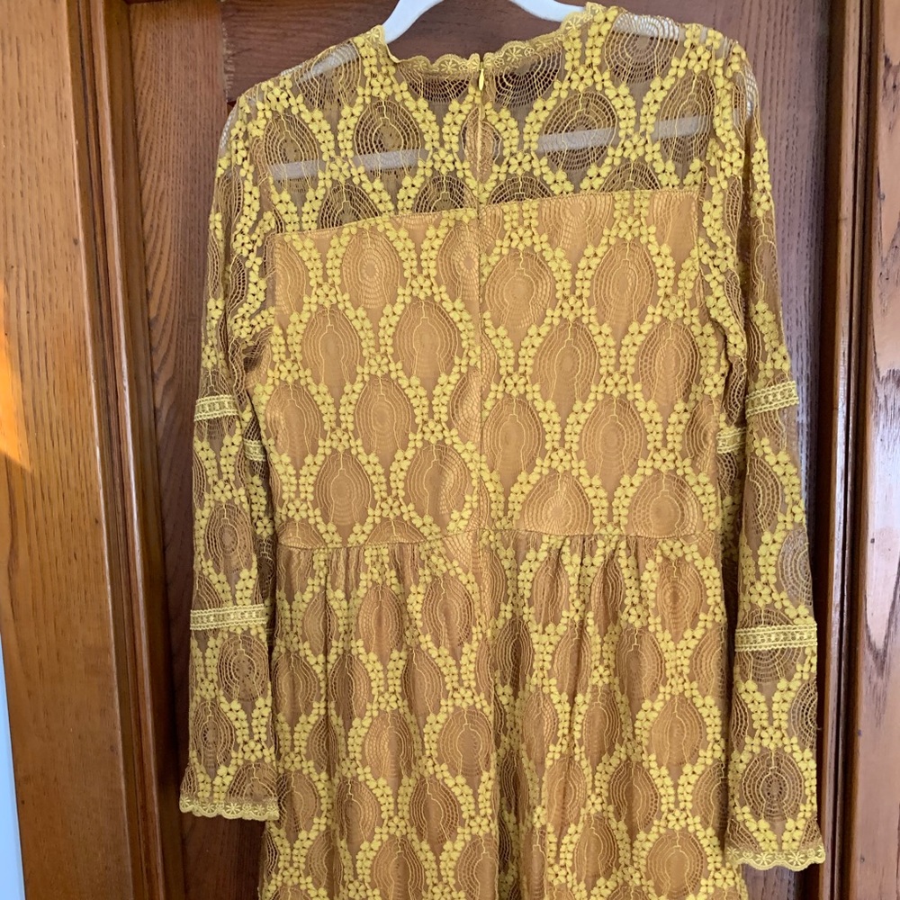 Xhilaration yellow bell sleeve dress, size L - Picture 2 of 5